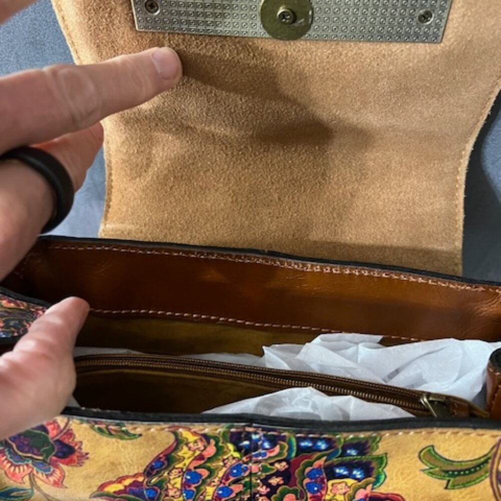Patricia Nash Larone Shoulder Bag *New* Tan Floral French Tapestry Design - Picture 3 of 11